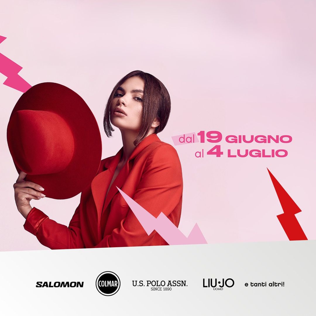 Donna in rosso su sfondo rosa con scritte fino al -50% dal 19 giugno al 4 luglio